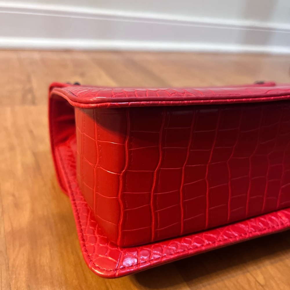 Badgley Mischka Red Croc-Embossed Chain Strap Bag - Picture 6 of 15